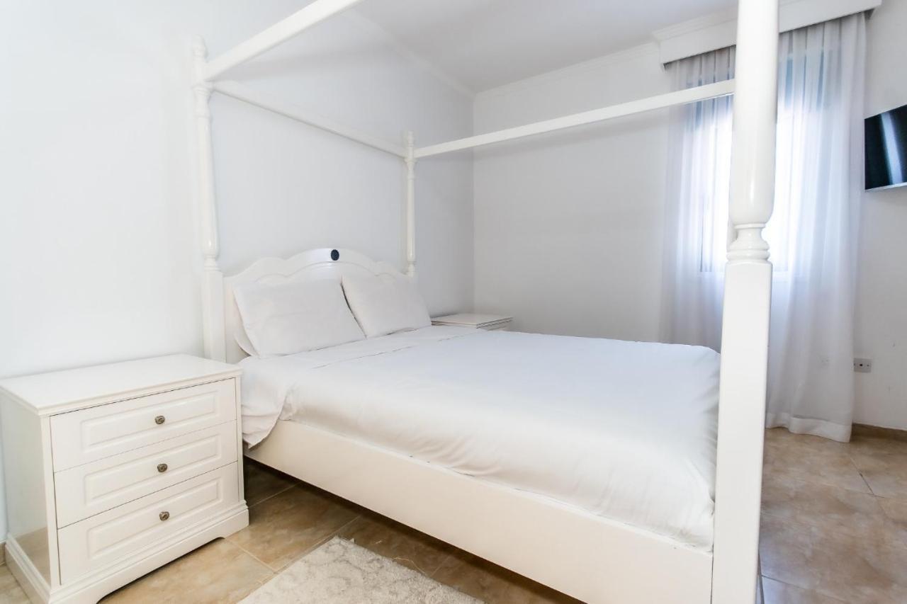 Reel Paradise Villa, Cyprus Larnaca Bagian luar foto